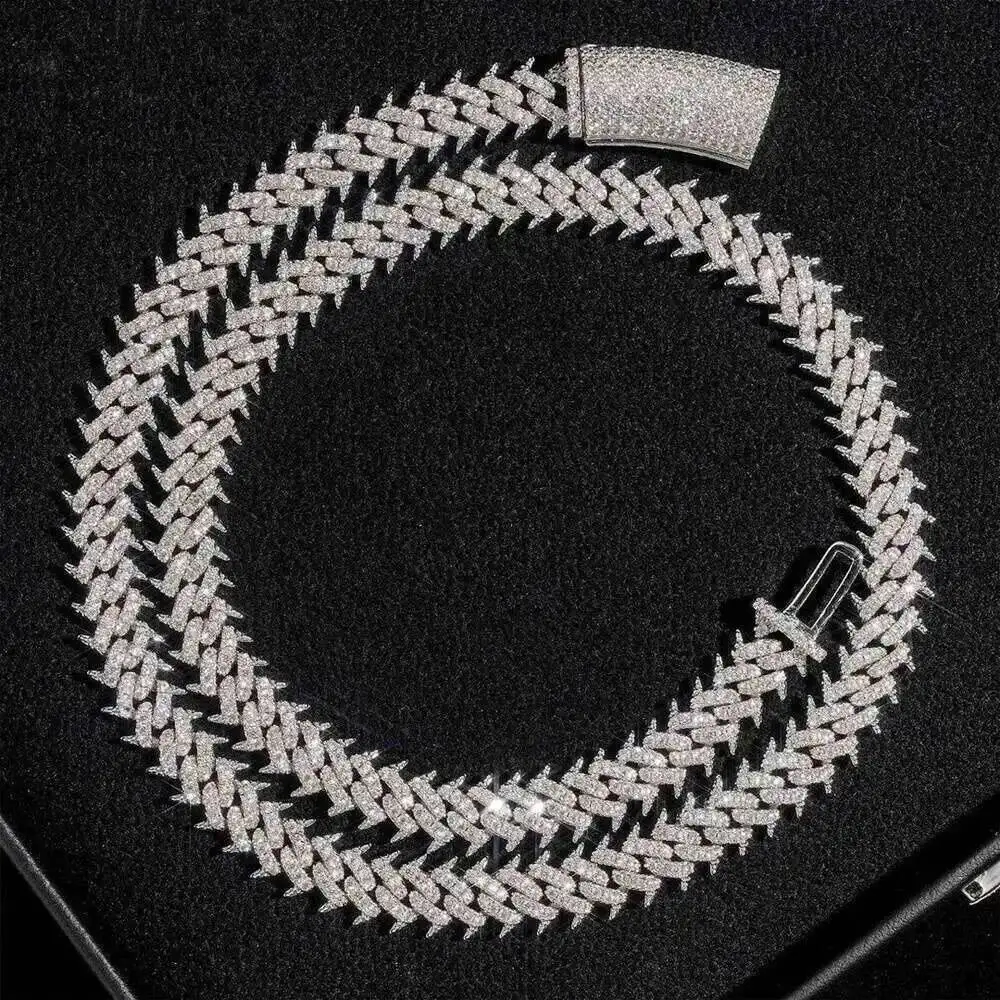 

Хип-хоп Iced Out Vvs Муассанит Золотая кубинская цепочка Ожерелье Стерлинговое серебро 925 пробы 10 мм Точный бриллиант Муассанит Кубинская цепочка