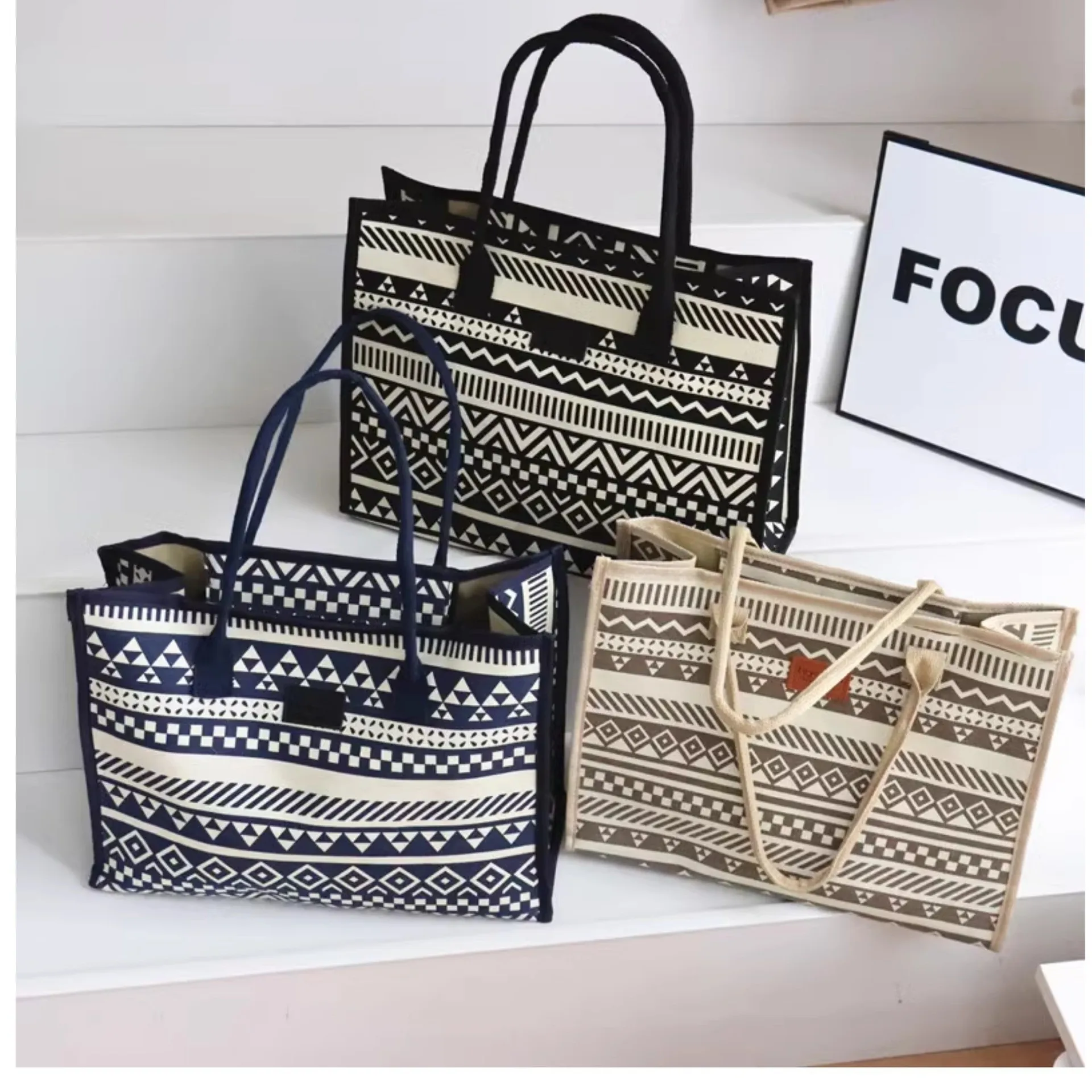 

Tote Bag for Mom Nurse Teacher Boss Lady Dog Mom Christmas Birthday Gifts for Women Lady for Shopping