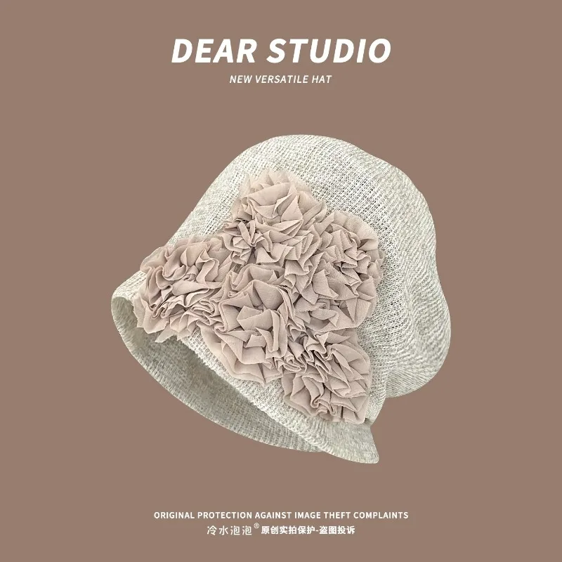 الكورية الرجعية المتخصصة مطوي زهرة تصميم بيني للنساء الخريف والشتاء الشارع عارضة تنوعا الأدبية السترة القبعات