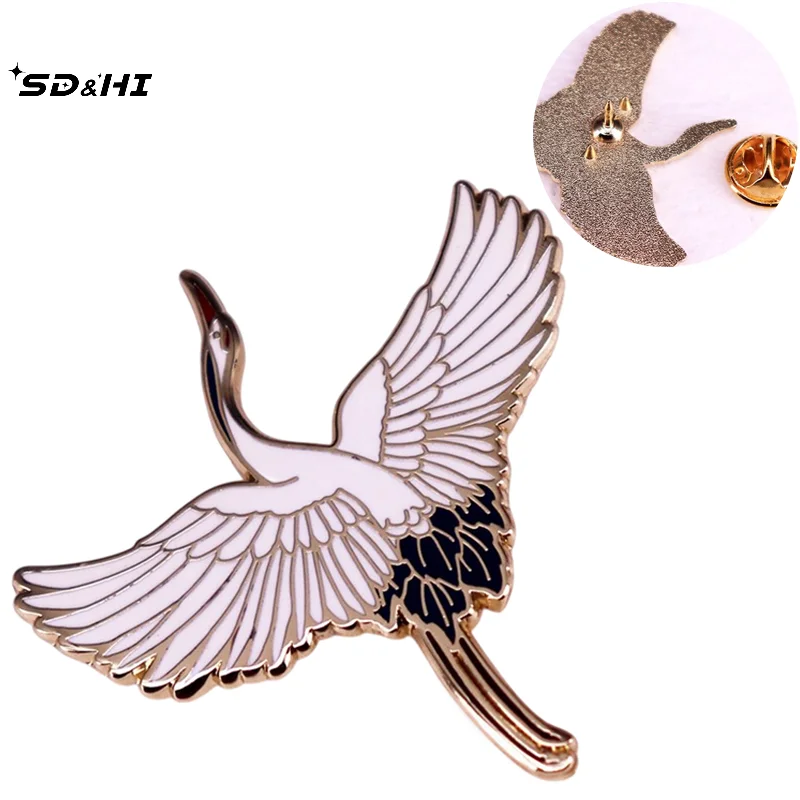 

1 шт., летающий журавль с красной короной, птица, твердая эмалированная булавка, значок в виде животного, брошь для ювелирных аксессуаров