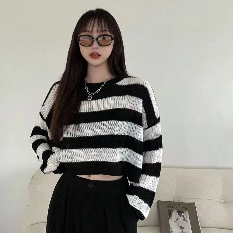 Y2K Striped Women Crop Sweater Korean Sweet Loose Knitted Female Casual Jumpers Vintage New O Neck Ladies Pullovers Tops