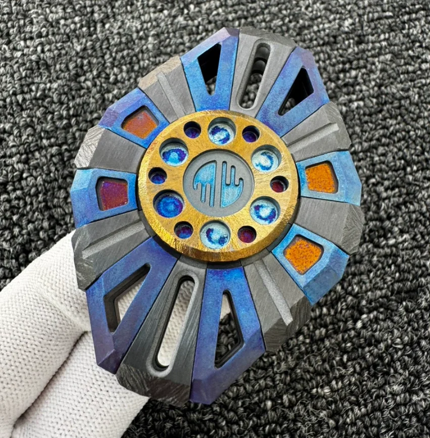 Used EDC MW Turbine Fingertip Gyroscope Titanium Alloy+Zirconium Carving Spinner Fingertip Gyroscope Decompression Toys