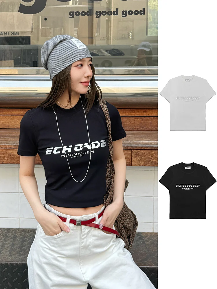 

Женская футболка ADE 25 Slim Fit с коротким рукавом, серебристым буквенным принтом, из смесового хлопка, удобная, дышащая