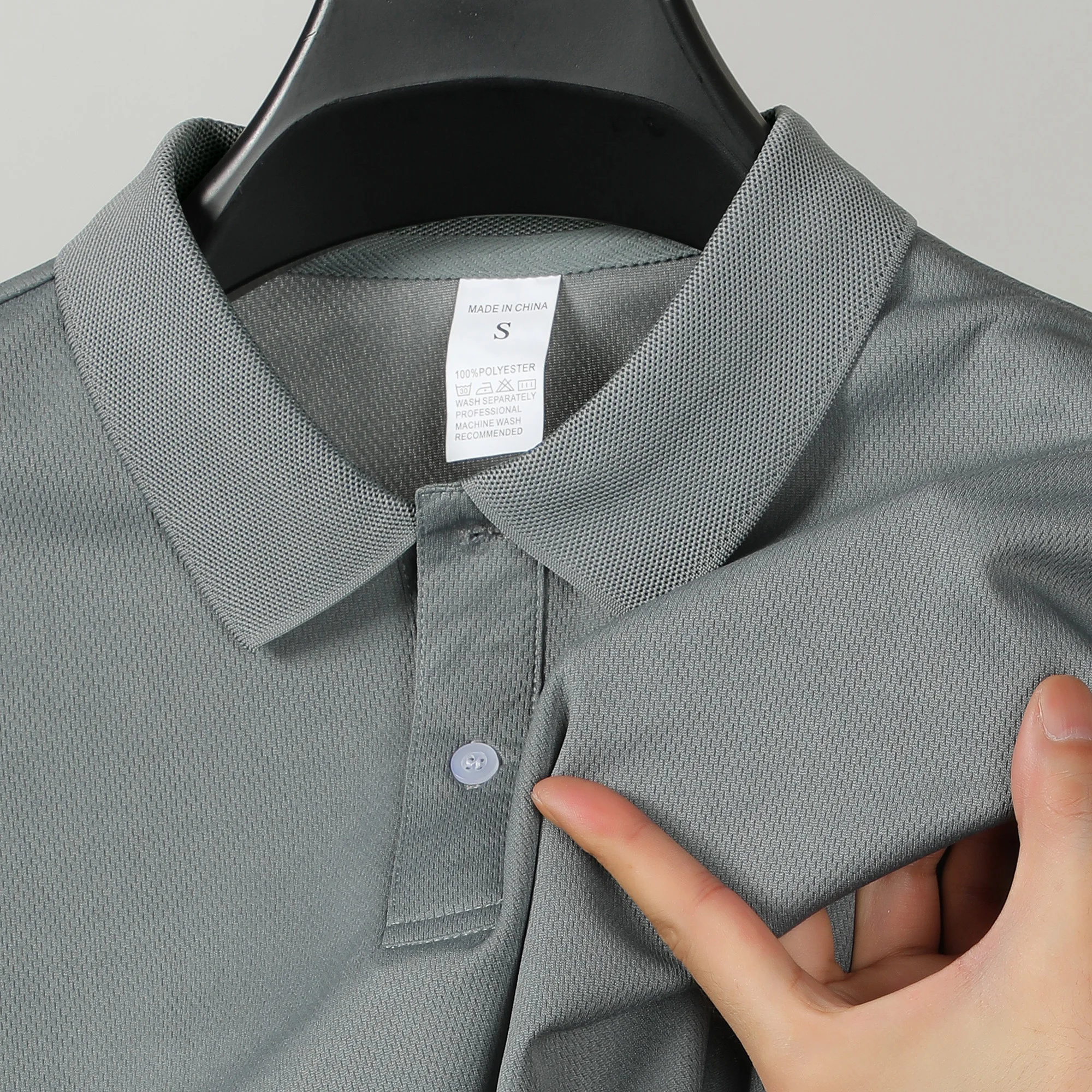 2025 Solid color polo shirt ultra-light men's quick-drying breathable sweat-wicking shirt suitable for fitness gym and running