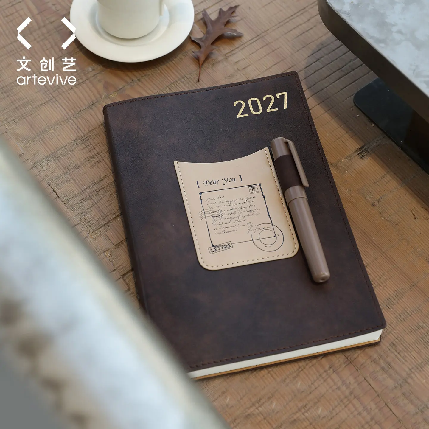 2027 Weekly Planner A5 PU Leather Softcover Diary 105 Sheets 100gsm Acid Free Paper Pen Holder Ribbon Bookmark Retro Pattern