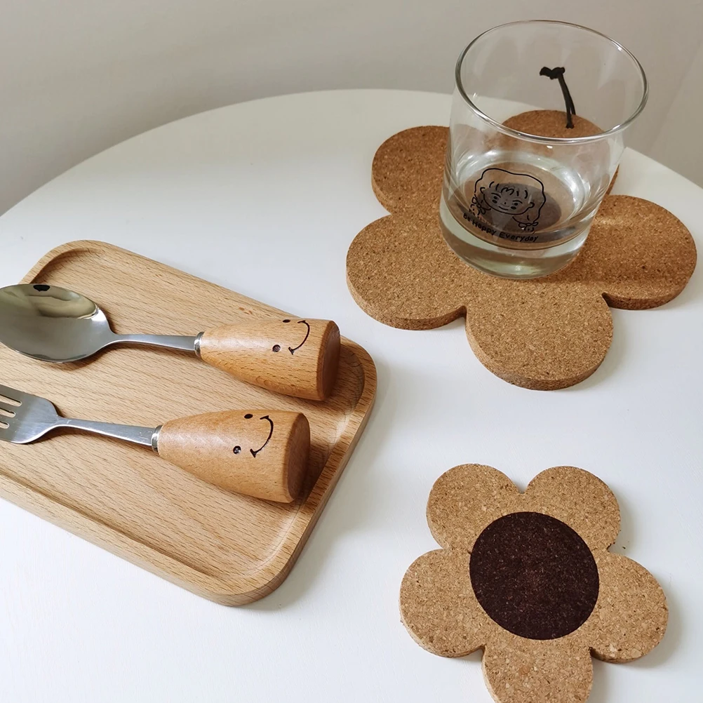 

4pcs Flower Shaped Cork Coaster Reusable Thick Drink Pad For Table Protection Wood Glass Stone Surface Cup Mat