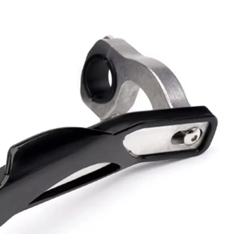 

Universal motorcycle handguard, essential accessories for safe riding, practical and easy to use, durable and of good quality