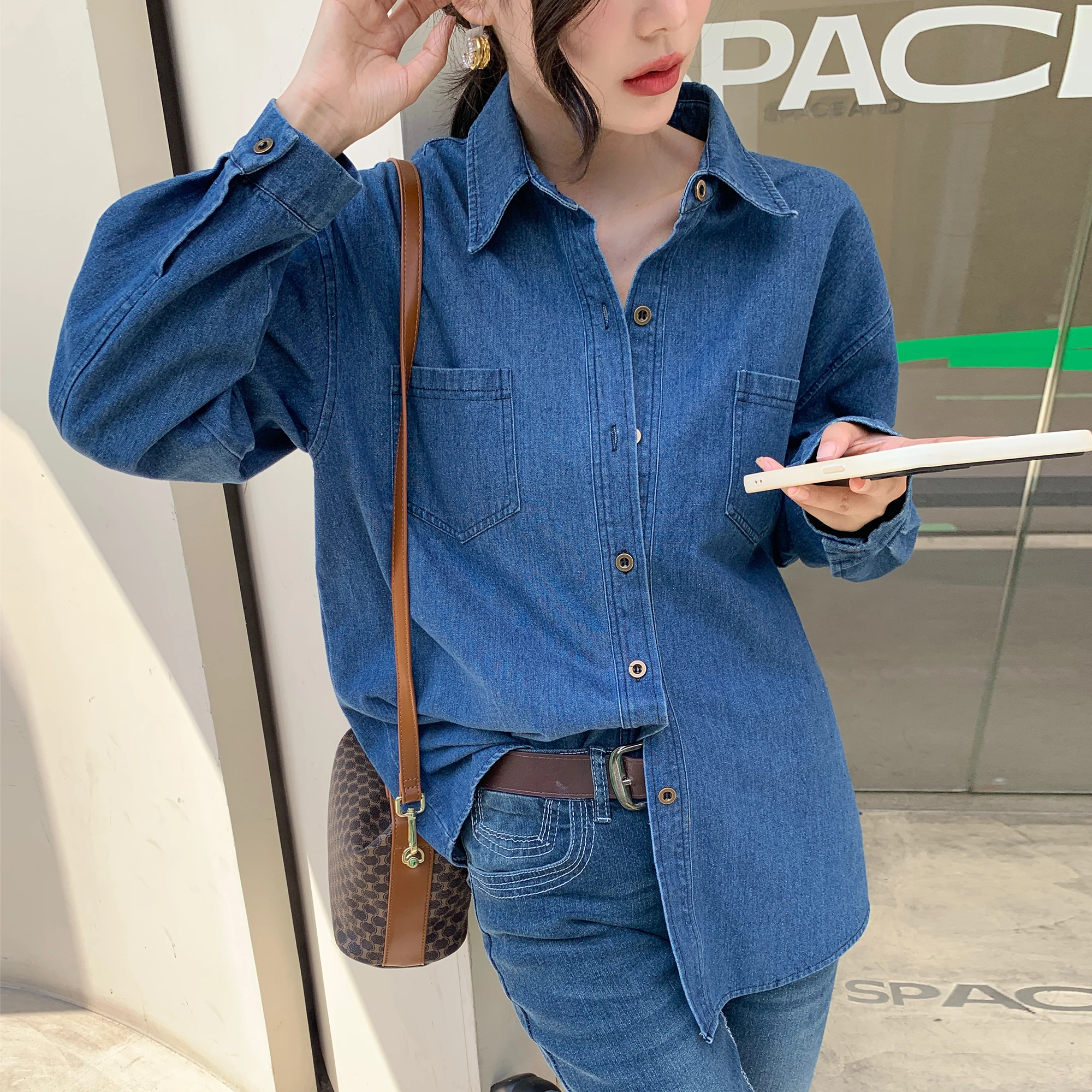 2024 new real shot large size vintage denim shirt Hong Kong flavor design shirt autumn long sleeve Korean version shirt coat