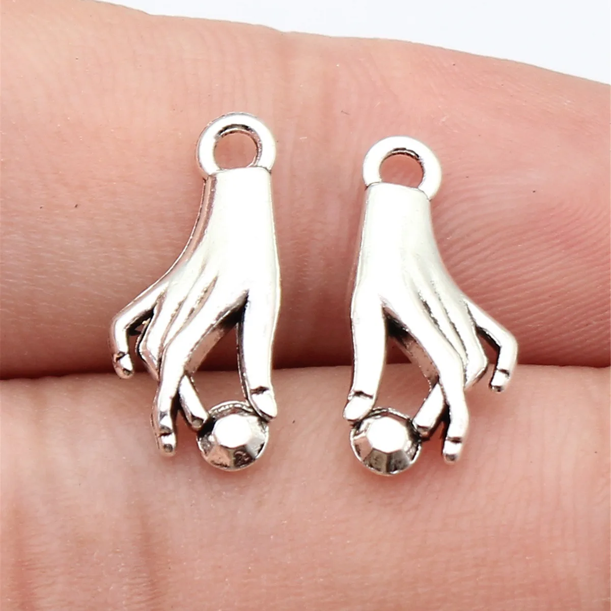 40pcs 18x8.6mm(0.71x0.34inch) Antique Silver Color Hand Charms Pendants DIY Jewelry Making Accessories