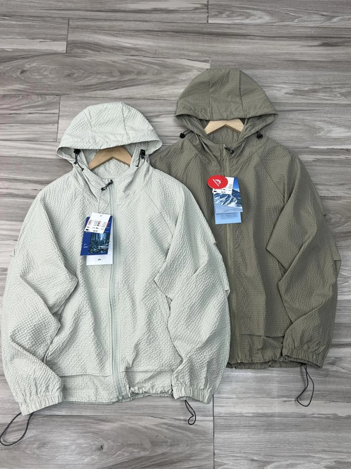 

Куртка-ветровка ex Bubble Outdoor свободного кроя с капюшоном, на молнии, без необходимости глажки, из полиэстера, весна-осень