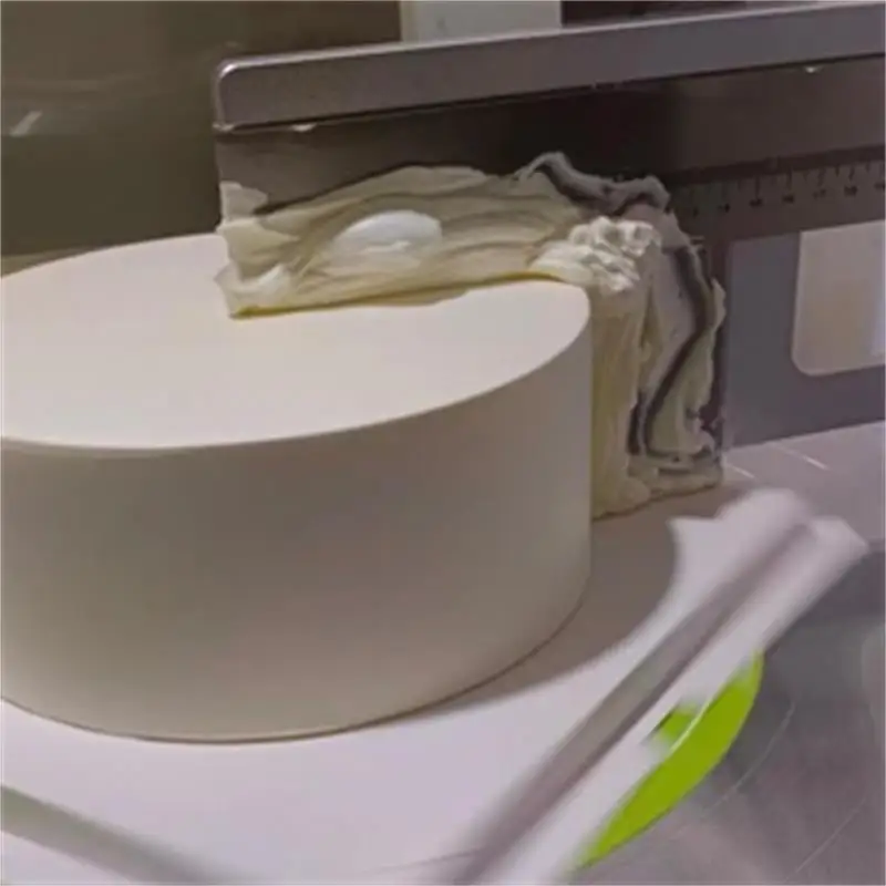 Automatic Cream Dec…