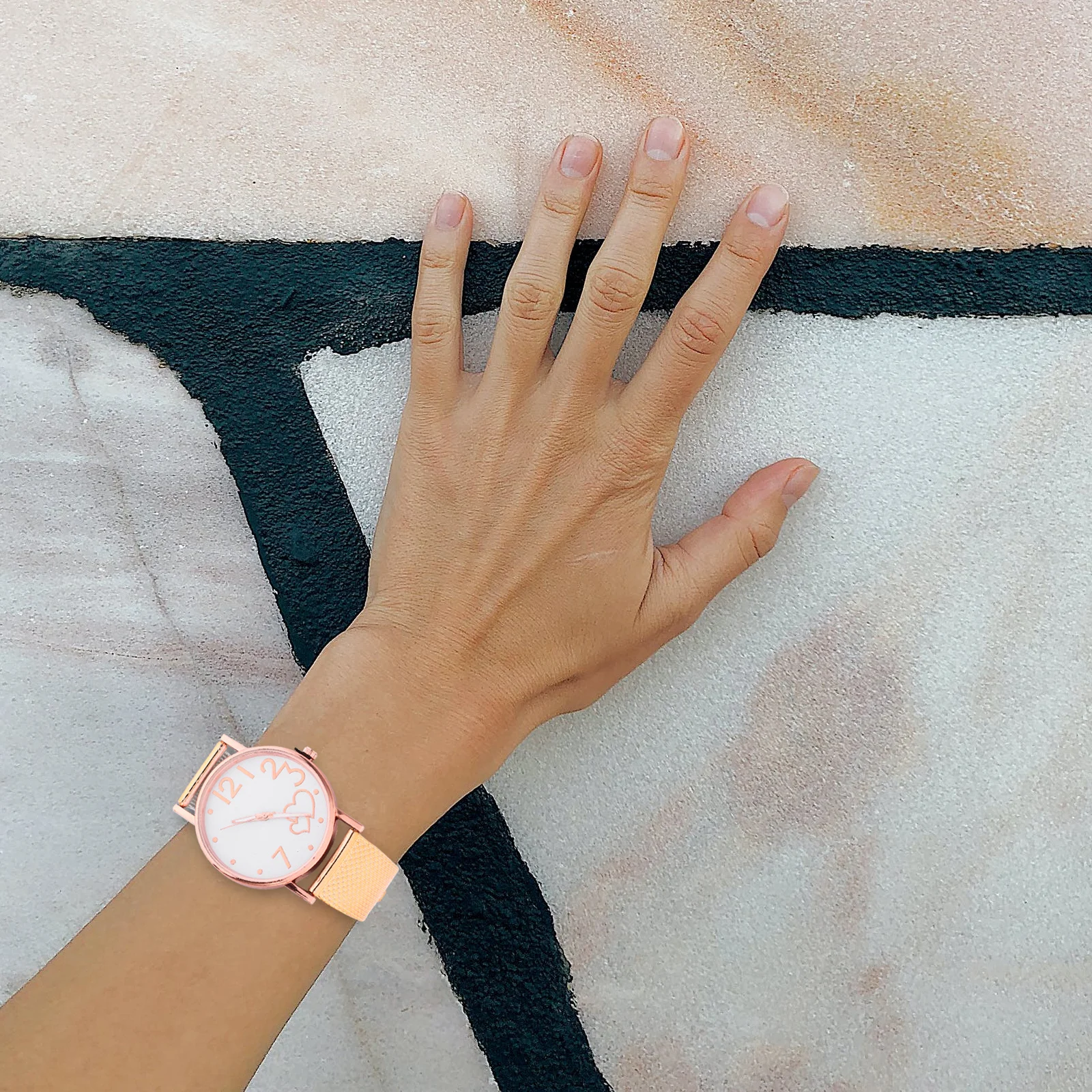 

Heart Mesh Watch For Women Analog Quartz Dress Quartz Watch With Mesh Belt Timepiece Fashion Elegant Ladies Wristwatch Rosy Gold