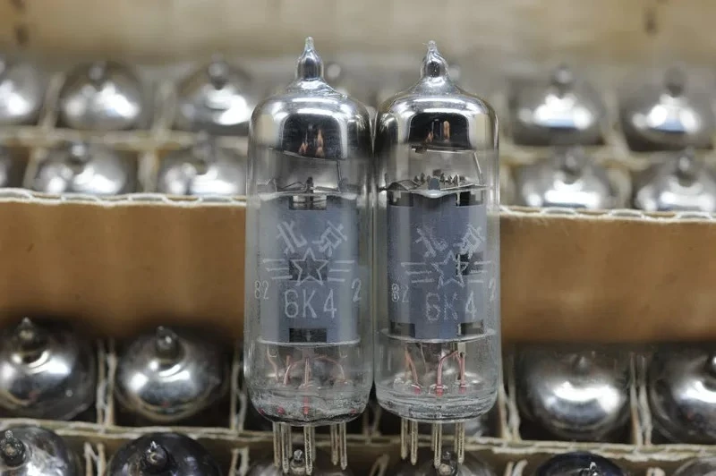 

New original box. Beijing 6K4 directly replaces 6K4n vacuum tube. for Shuguang 6K4