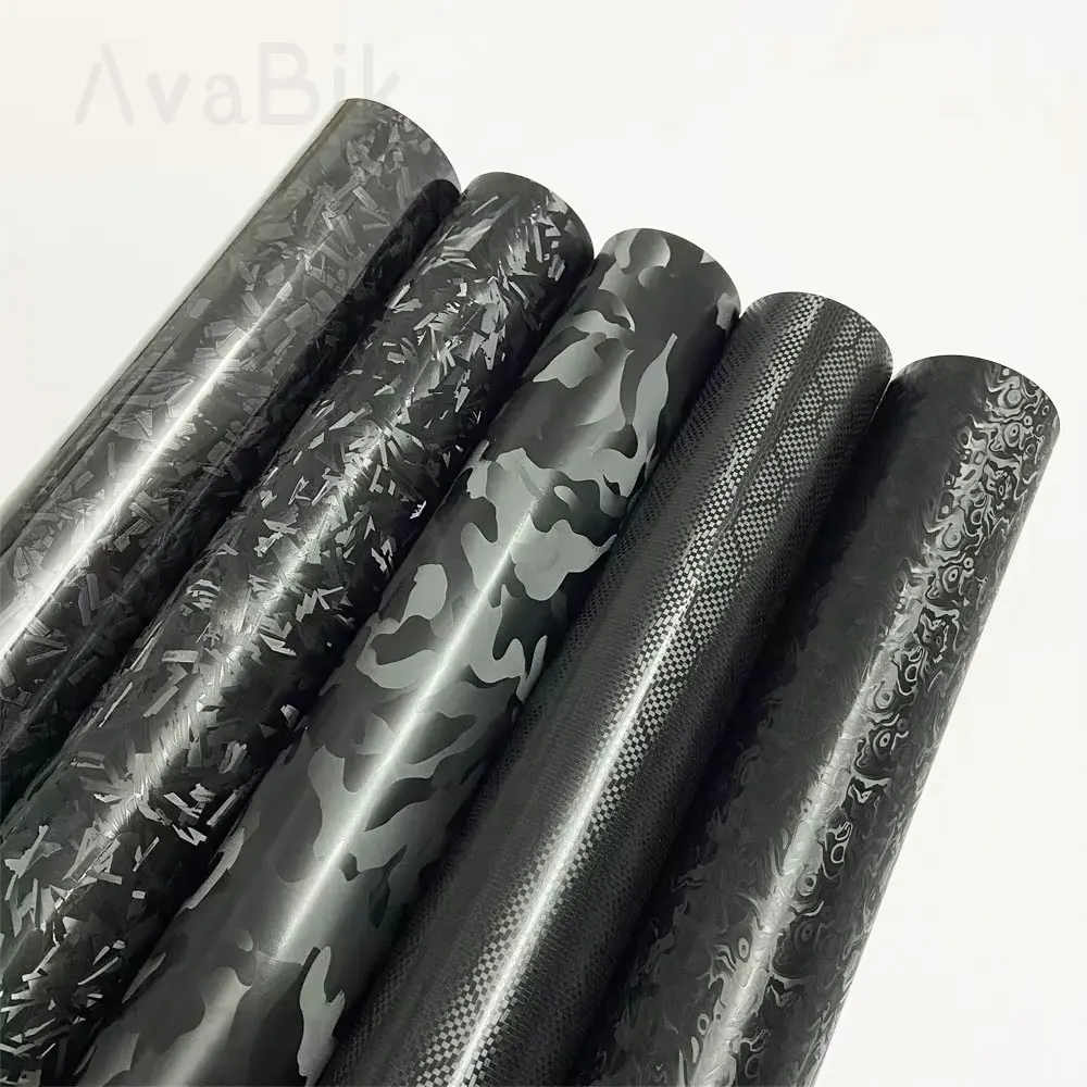 

Черные наклейки из углеродного волокна, клейкая виниловая космическая упаковка, модификация авто мотоцикла, пленка без пузырьков воздуха, кованая карбоновая пленка