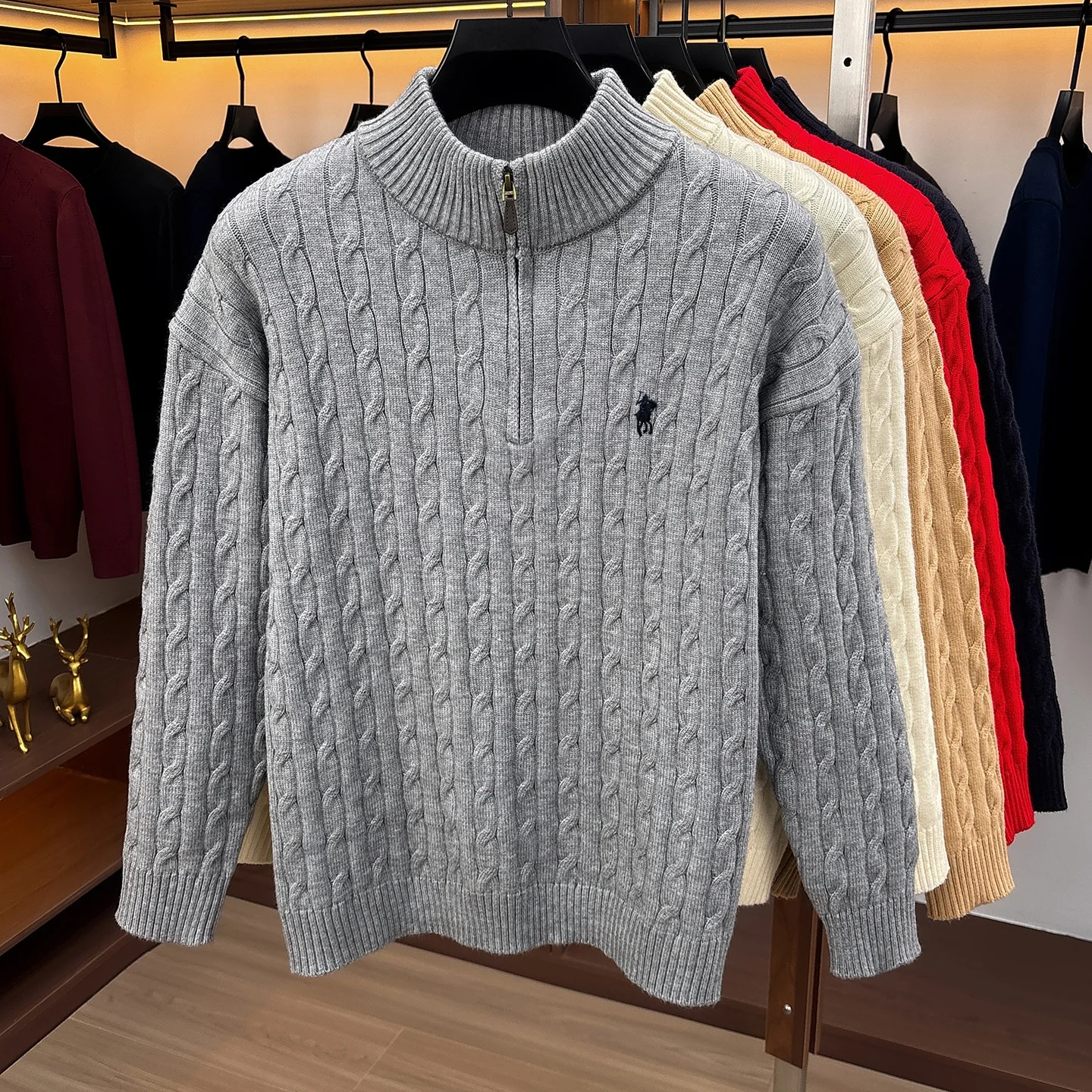 Designer-Marken-Freizeitpullover für Herren Modischer Klassischer Golf-Paul-Pullover mit Stickerei Winterdicker Warmer Strickpullover mit Reißverschlusskragen – Detail 16