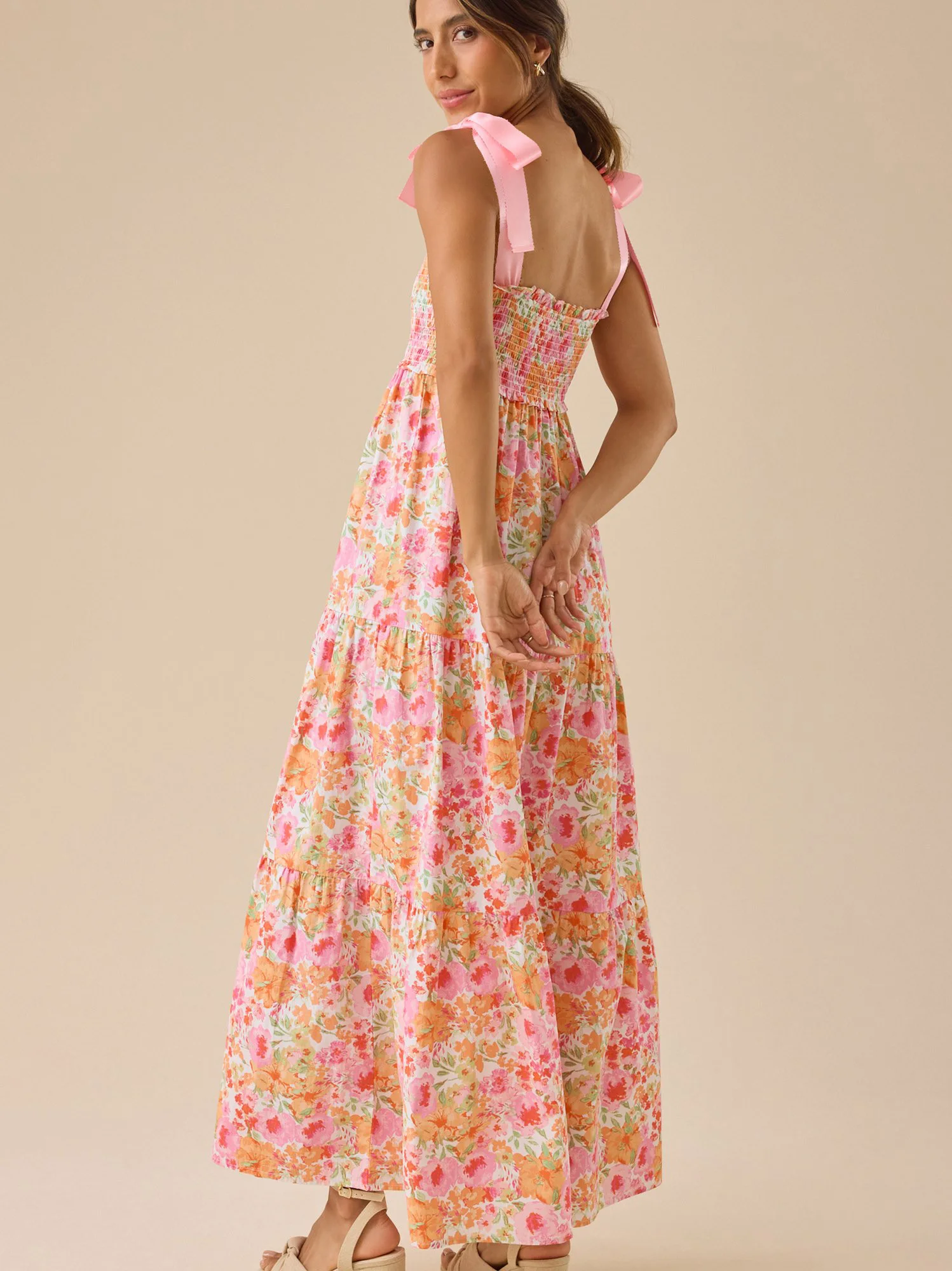 Robe à blocs de couleurs florales – Parfaite pour les jours d'été en rose – Disponible en S, M, L, XL