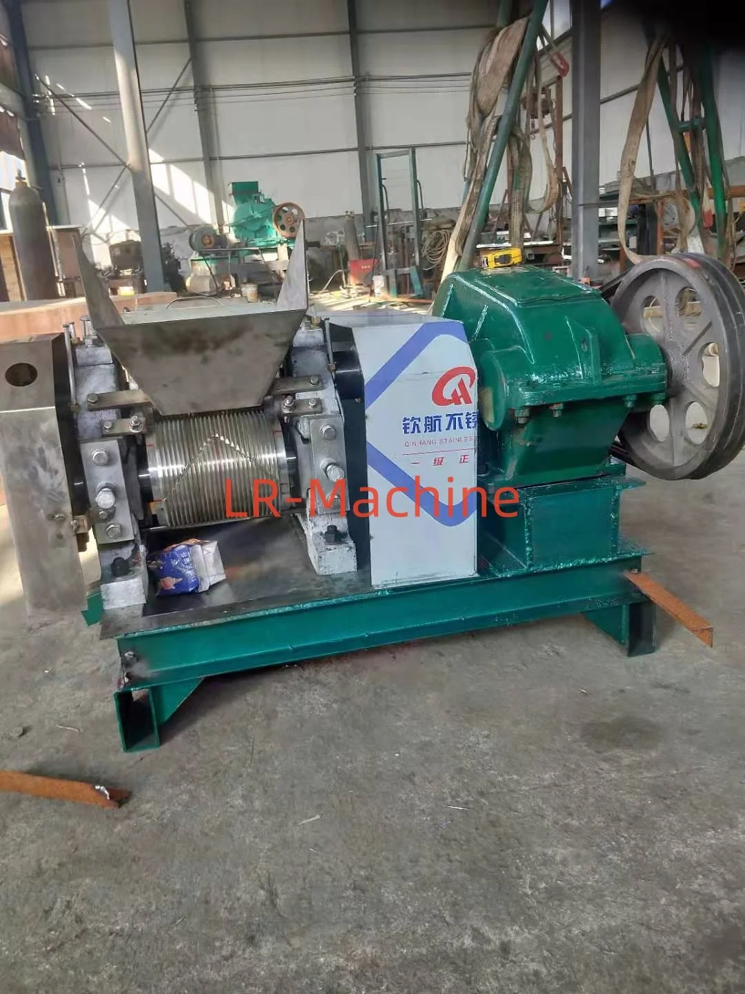 Commercial Electric Sugarcane Press Juice Squeezing Extracting Extractor Machine