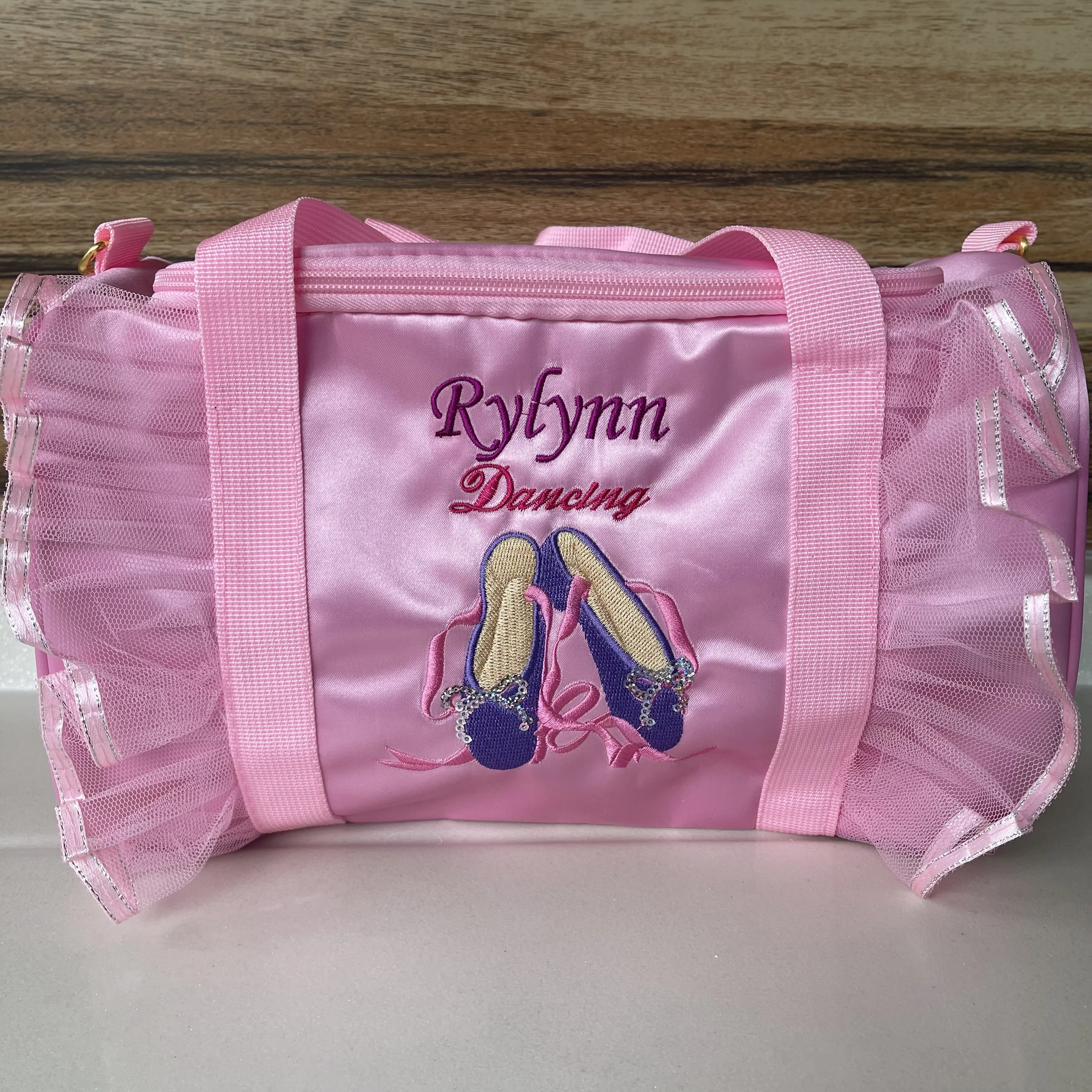 

Personalized Kids Dance Bag for Girls Ballerina Bag Pink Lace Duffel for Ballet Class Crossbody Name Embroidery Ballet Handbag