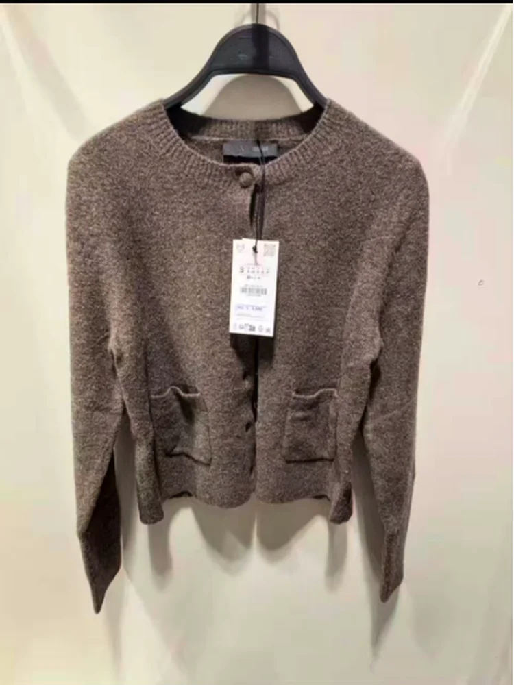 

Свободный крой вязаный кардиган, круглое пальто Ne Long Sve, женское новое поступление, зима 2025 г., винтажное пальто с ленивым рукавом, украшенное пуговицами