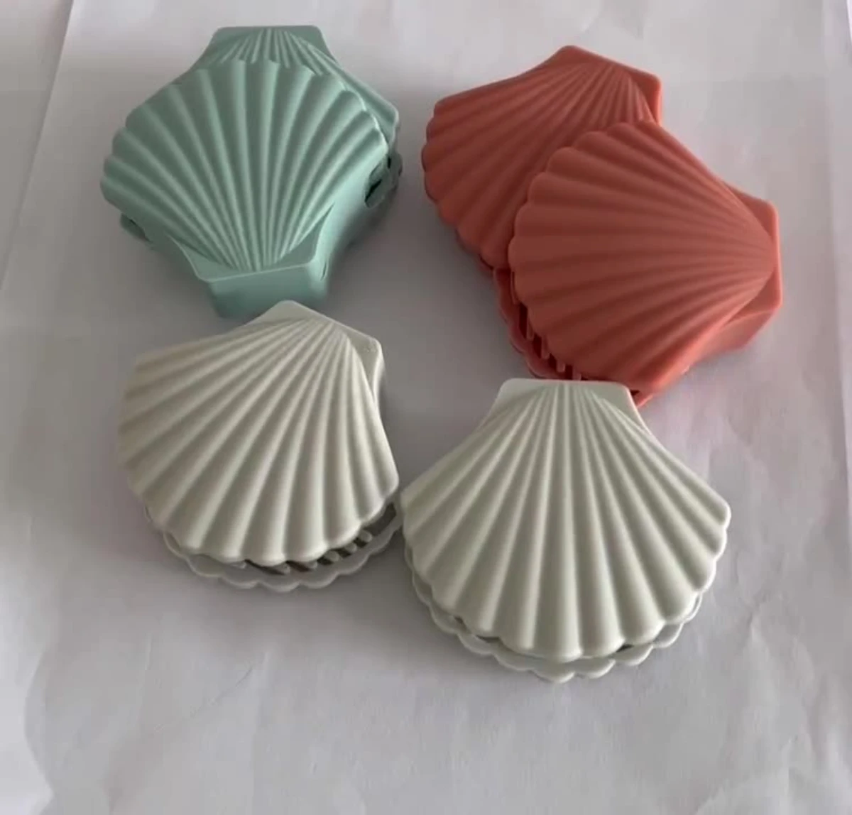 

Home kitchen pot lid, heat-resistant pot handle, gloves, heat-resistant silicone clay pot, bowl and dish holder