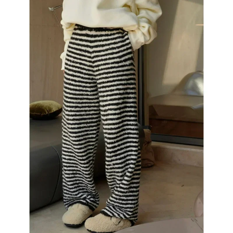 Winter Contrast Striped Wool Knitted Pants Women Loose Warm Fashion Lazy Casual Trousers Elastic Waist Black White Drawstring