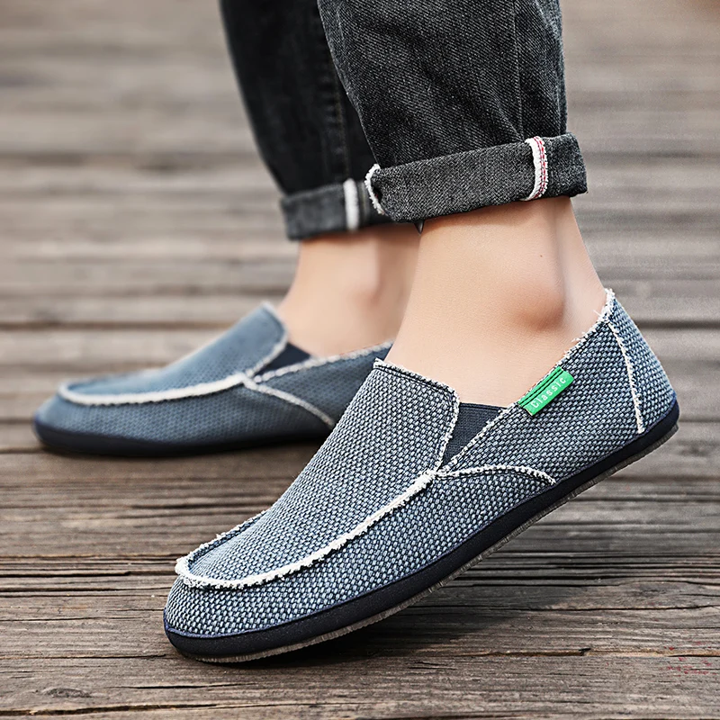 New men canvas shoes breathable casual shoes high quality men slip-on loafers lightweight outdoor simple moccasins walking shoes