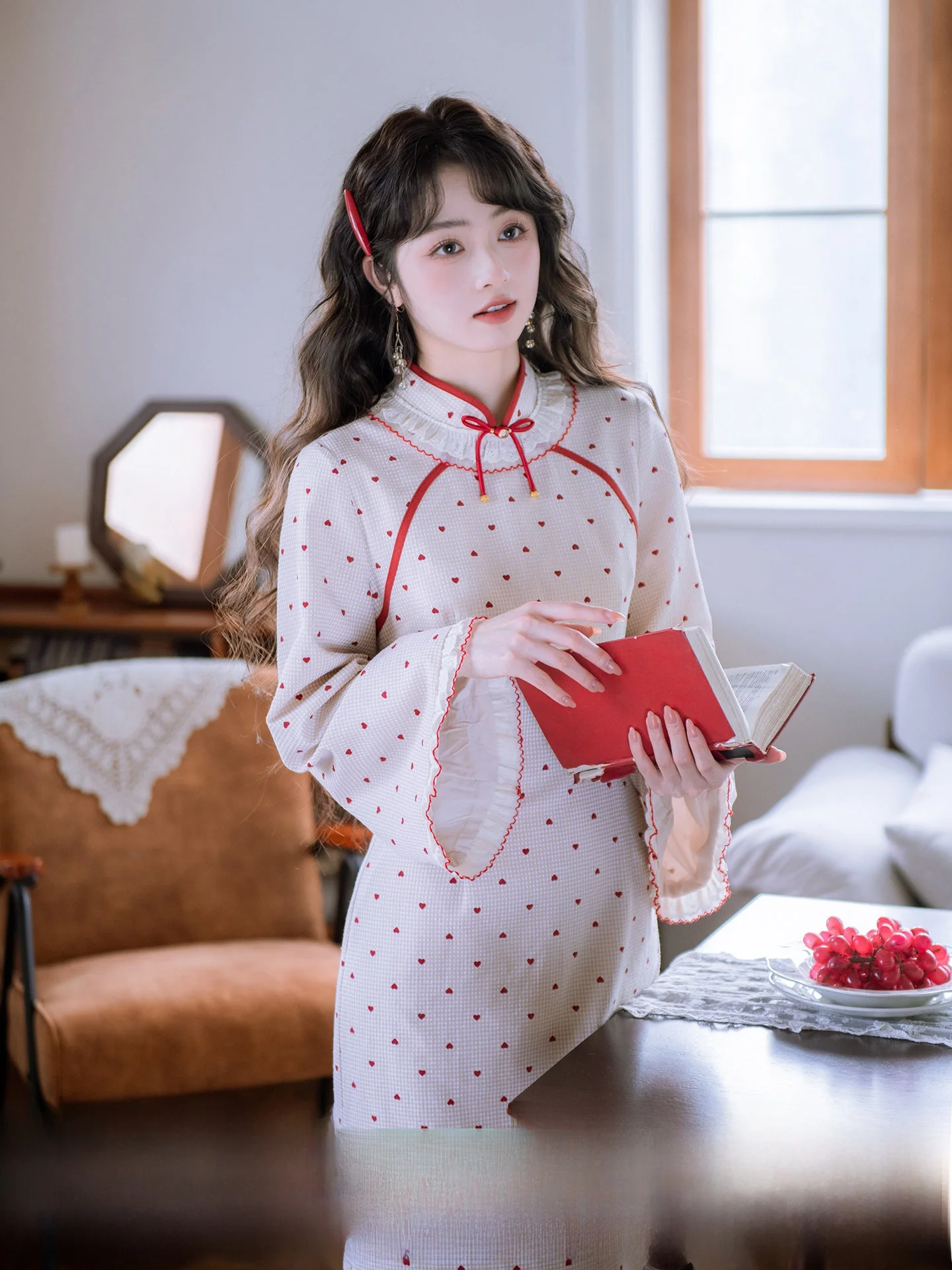 

Nanfeng Valley Heart Patterned Traditional Chinese Style Long Qipao Dress Lace Trimmed Spring Girl's Dress round Collar