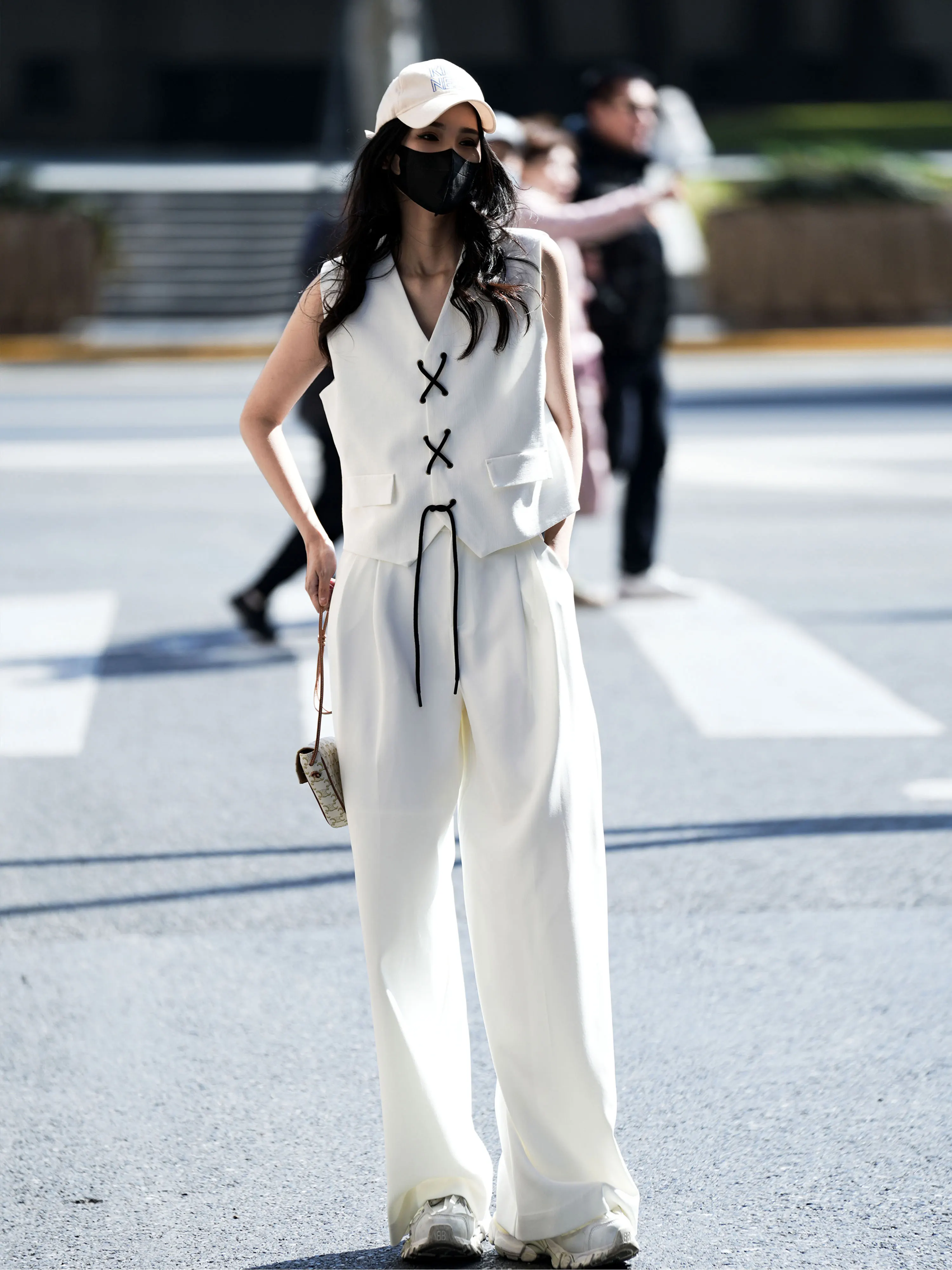 Luna7xi Versatile White Women's Vest V-Neck Sleeveless Waist-Cinched Suit Style Top Fashionable Korean Work Commute Style