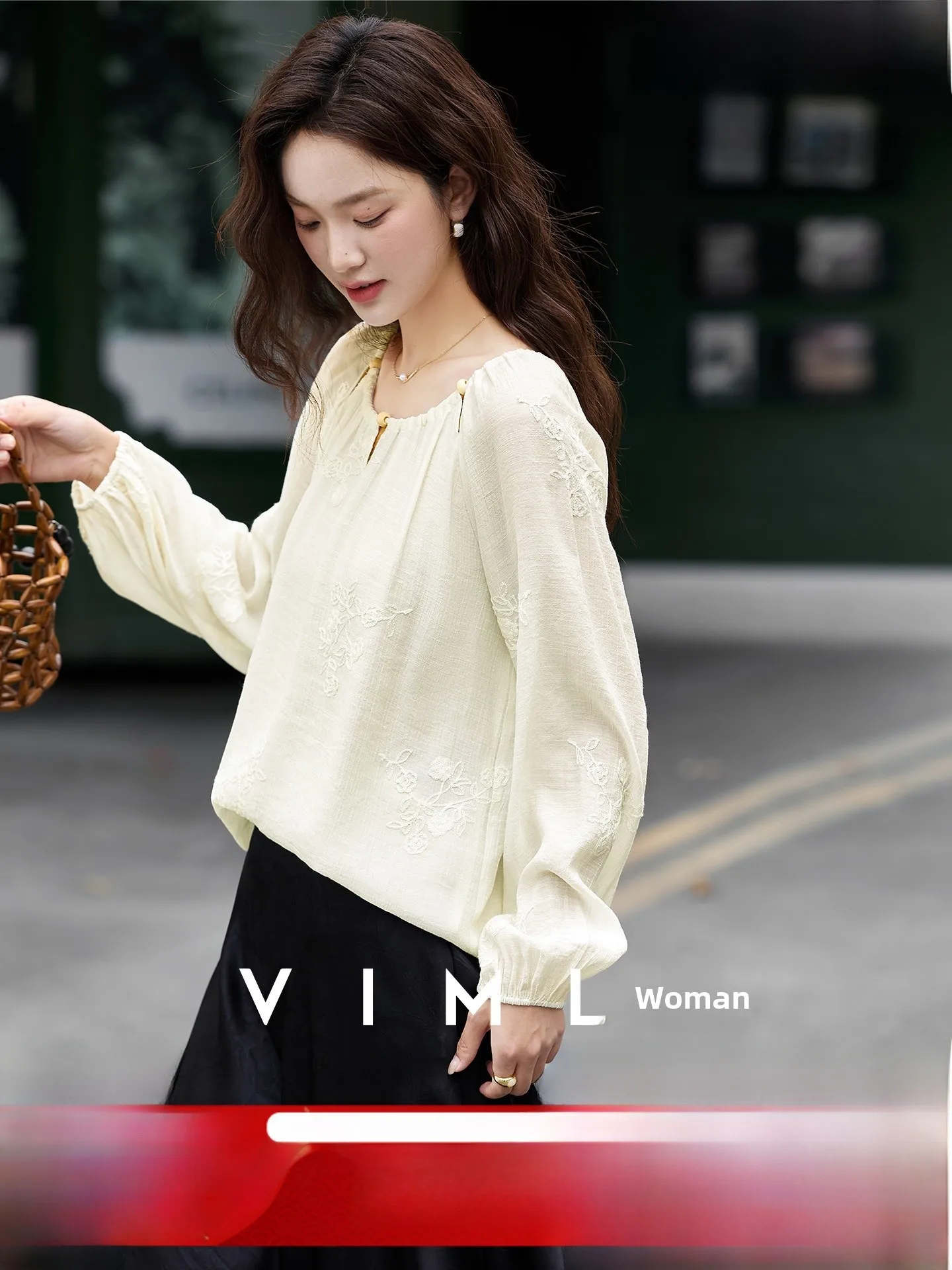 

New Chinese Sle Embroidered Hollow out Long Sve round Ne angpin Women's Faionable Casual Linen irt for Autumn