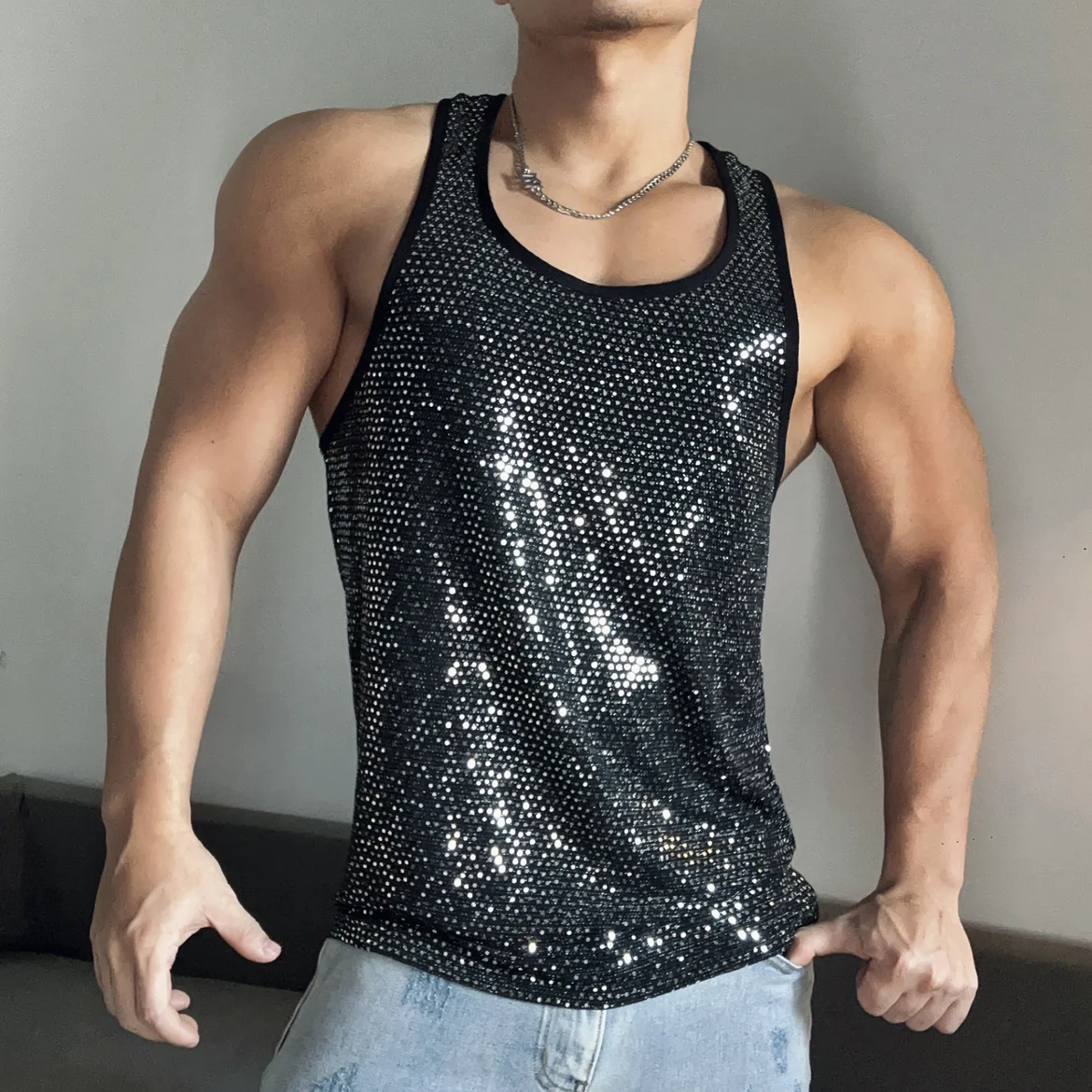 Camisola de alças prateada sem mangas masculina, alça fina, super espumante, boate, cantora de salto, muscle man fitness, verão