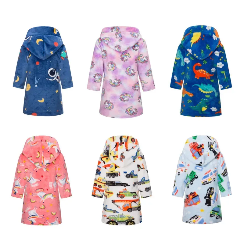 Albornoz de franela con capucha para niños, batas de baño de dibujos animados para niños y niñas, pijamas suaves y cálidos, bata de toalla de manga larga 72th