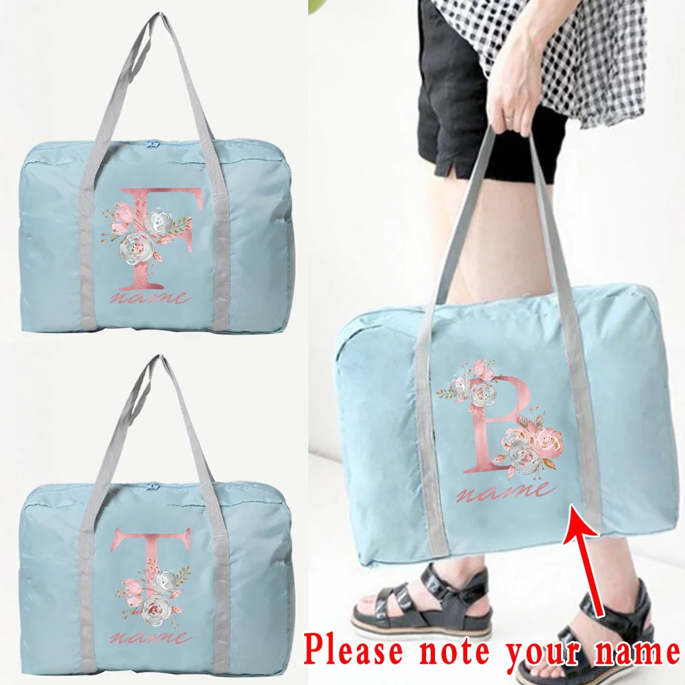 Custom Qualquer Nome Portátil Travel Bag Mulheres Bolsa Bagagem Vestuário Armazenamento Sacos carta rosa Grande Capacidade Traveler Acessórios