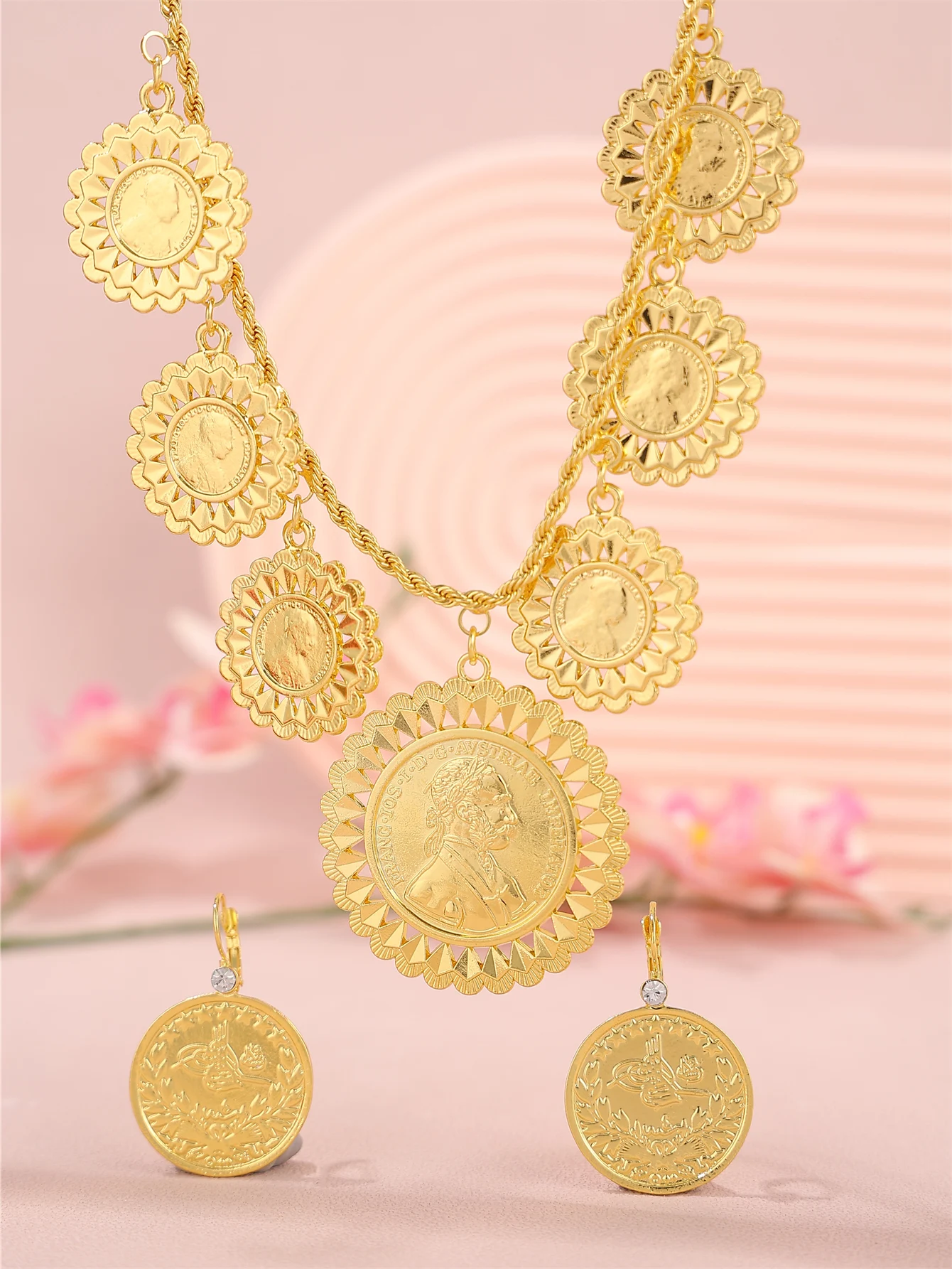 Ethnic style portrait pattern, large-sized circular pendant necklace paired with large-sized earrings, women's jewelry set