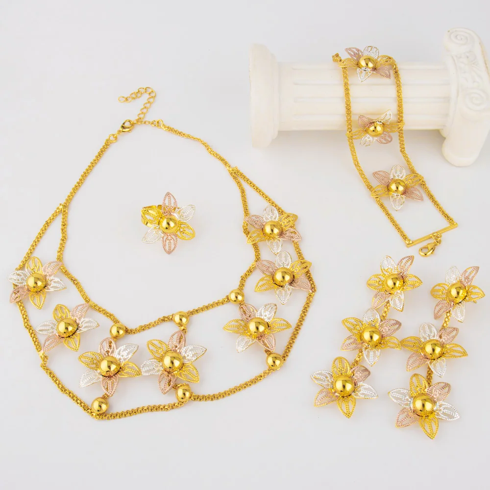 4-teiliges Schmuckset für Damen, vergoldet, mit Gänseblümchen-Muster: Halskette, Ohrringe, Armreif, Blumenring, Schmuck für den täglichen Gebrauch, Geschenkidee – Detail 12