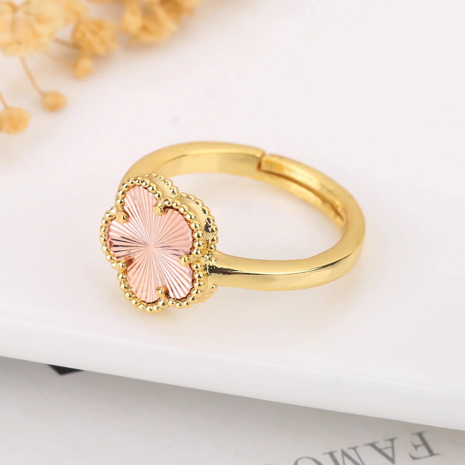 9 Colors Adjustable Shell Stone Five Leaf Flower Ring Cute Hot Selling High Quality Women\'s Jewelry Gold Plated Exquisite Clover