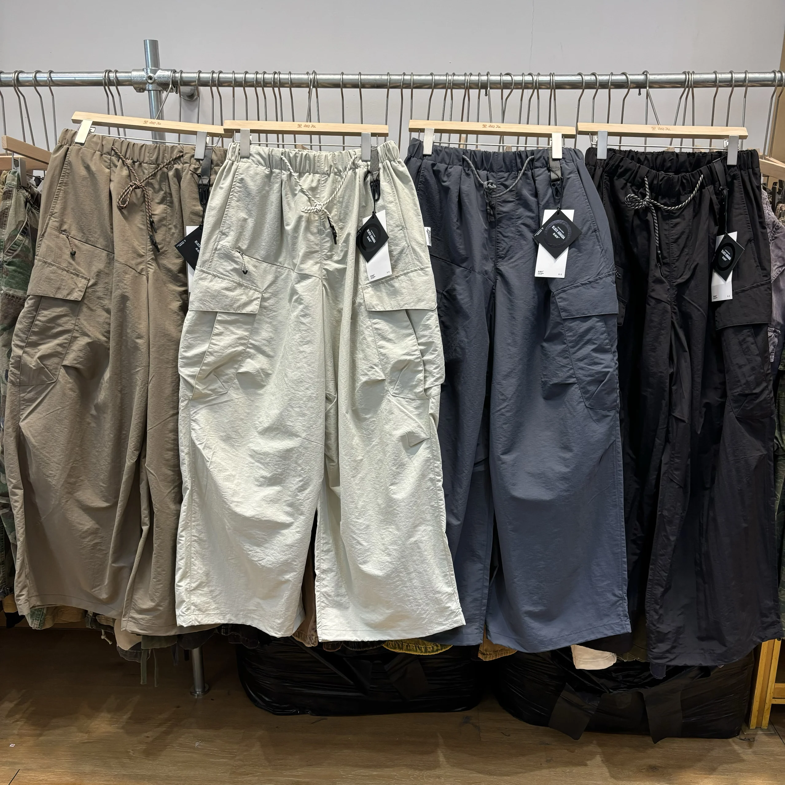 

Легкие быстросохнущие складные брюки-карго в американском ретро-стиле с 3D-эффектом, широкие штаны для мужчин и женщин, парные.