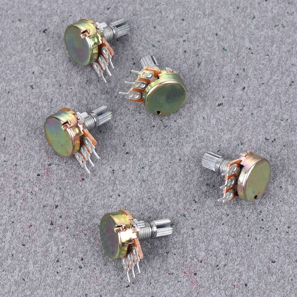 

30 Sets B100k Potentiometer Long Knurled Split Shaft Electric Bass Guitar Volume and Tone Pots Audio Taper Potentiometer