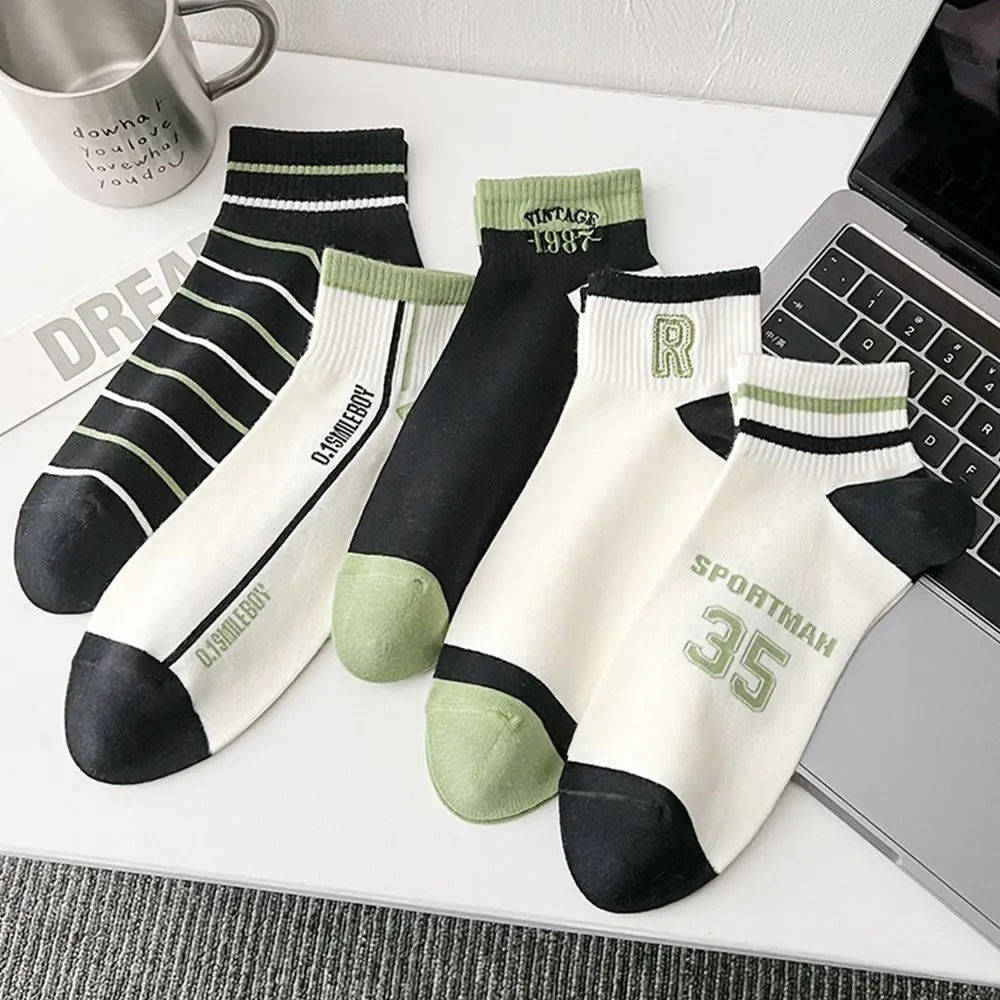 New Trend Breathable Spring And Summer Essentials Absorb Sweat Breathable Men's Socks Embroidery Letter Ankle Socks Short Socks