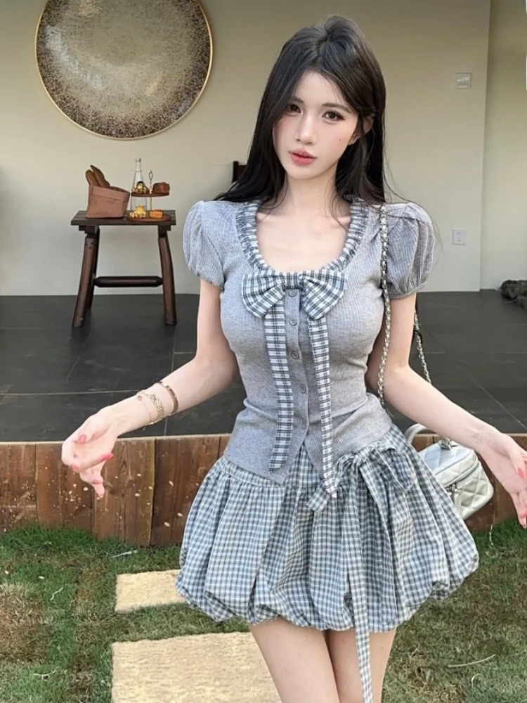 Sweet And Spicy  Knot Short Sleeve Low Neck Summer Outfit for Trendy Girls Unique Floral Shorts Pants Set Casual Wear view 5