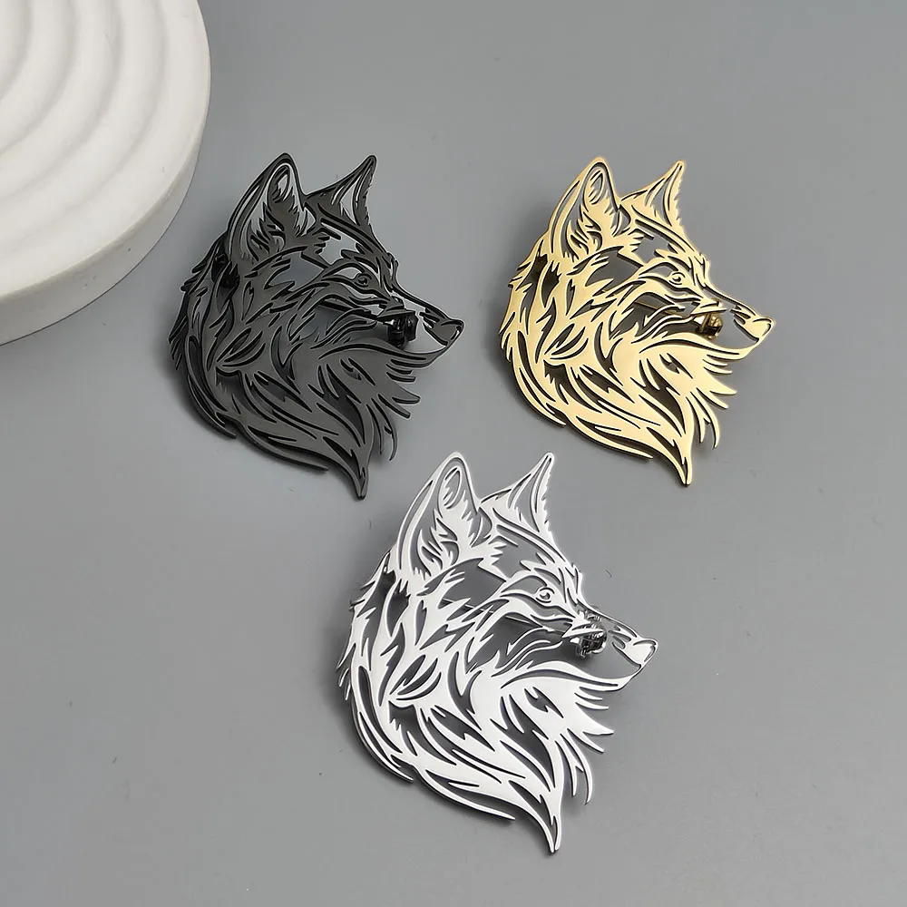 316L Stainless Steel Plated 18K Gold Wolf Head Hollow‑Out Brooch Lapel Pin for Jacket Backpack Unisex Jewelry Gift