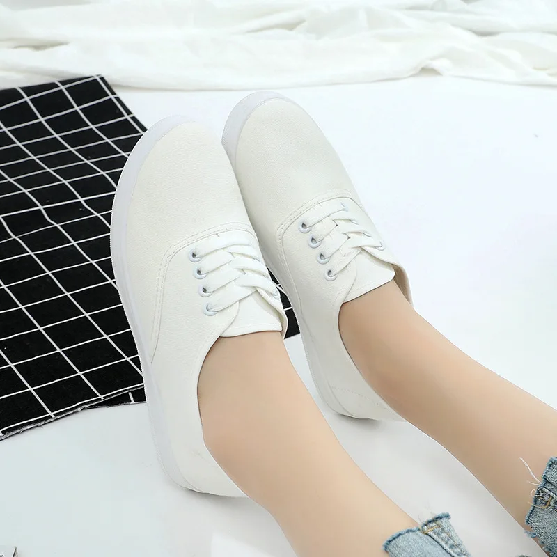 2022 Lace-up Canvas Vulcanized Shoes Korean White Red Student Women Casual Flats Female Loafers Without Heels Women\'s Sneakers