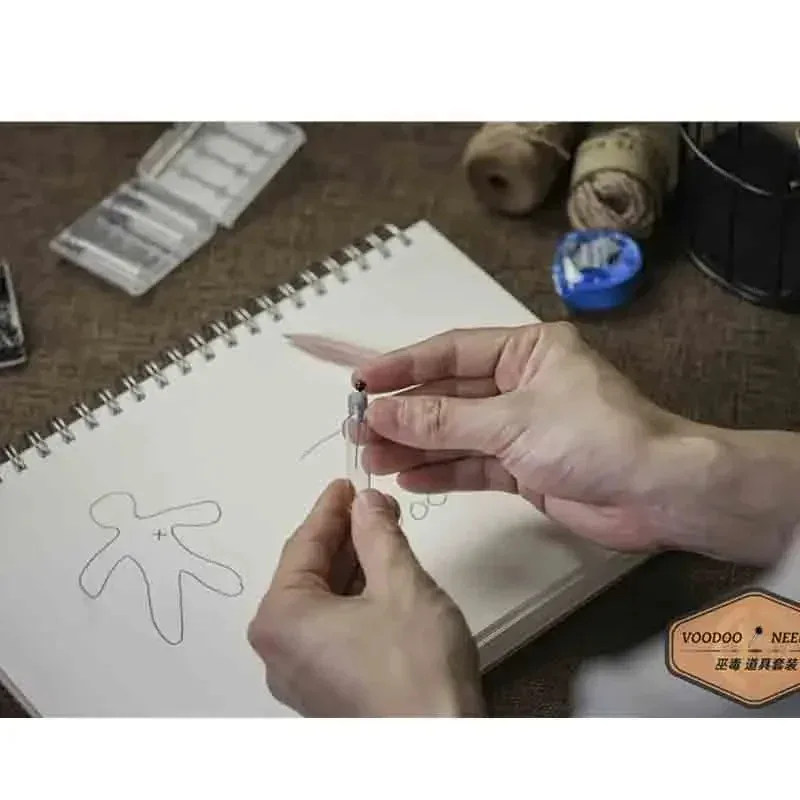 Voodoo Naald Mentalisme Goocheltruc Props Close-Up Illusies door Peter Eggink voor straatoptredens en geestleeshows