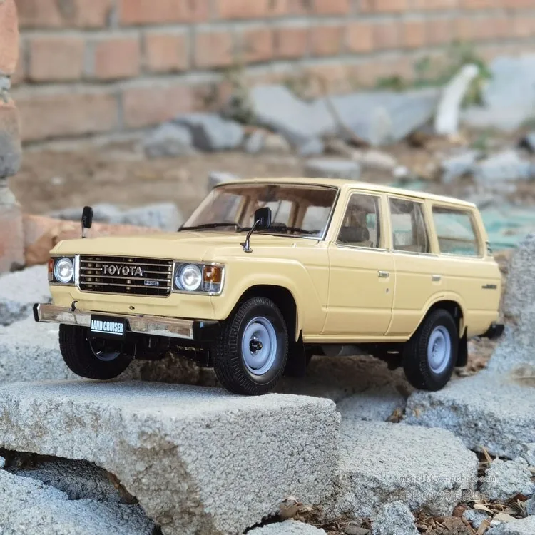 KYOSHO 1:18 Toyota Rand Toyota Land Cruiser  LC60 Simulated Alloy Car Model For Collect