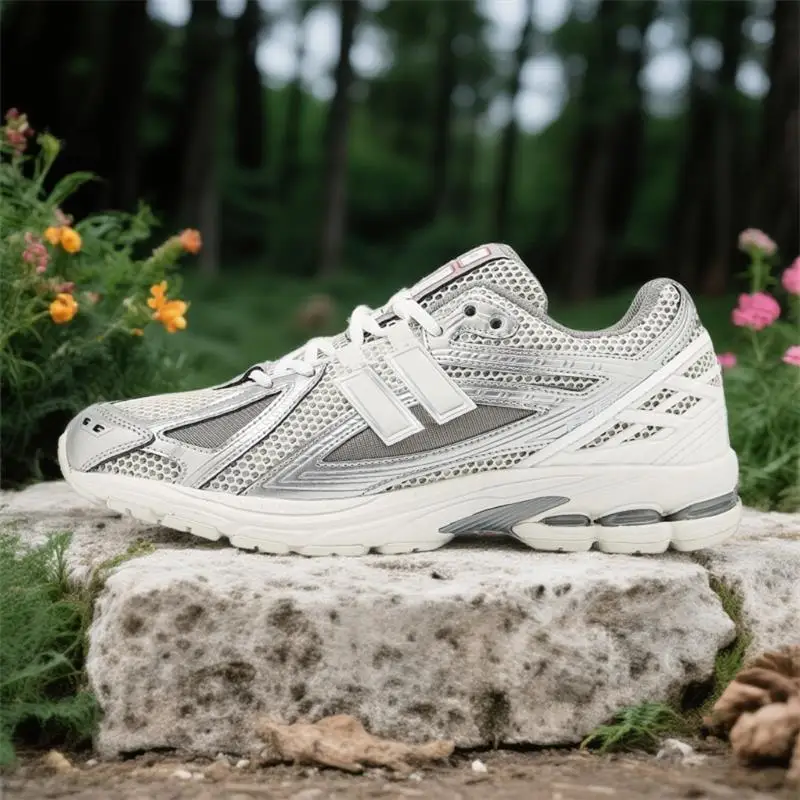 

Lined WarmShock - absorbing retro casual shoes, tech midsole, daily comfort