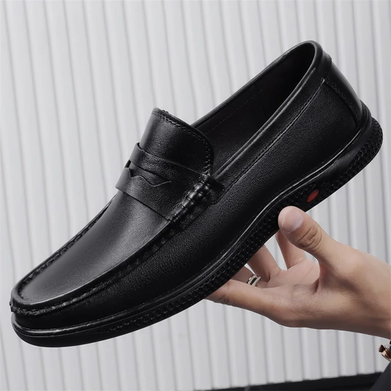 Luxury Brand Loafers Men Slip-on Brown Formal Business Leather Shoes British Style Men Shoes Fashion Thick Bottom Wedding Shoes