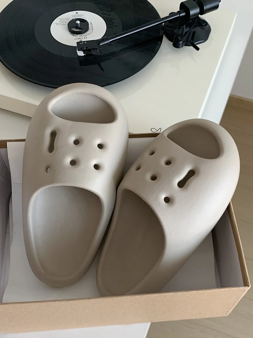 Hole Home Slippers For Men And Women 2023 Summer 4cm Thick Sole Sole Slipper Couple Indoor Antiskid Flip Flops Sandals