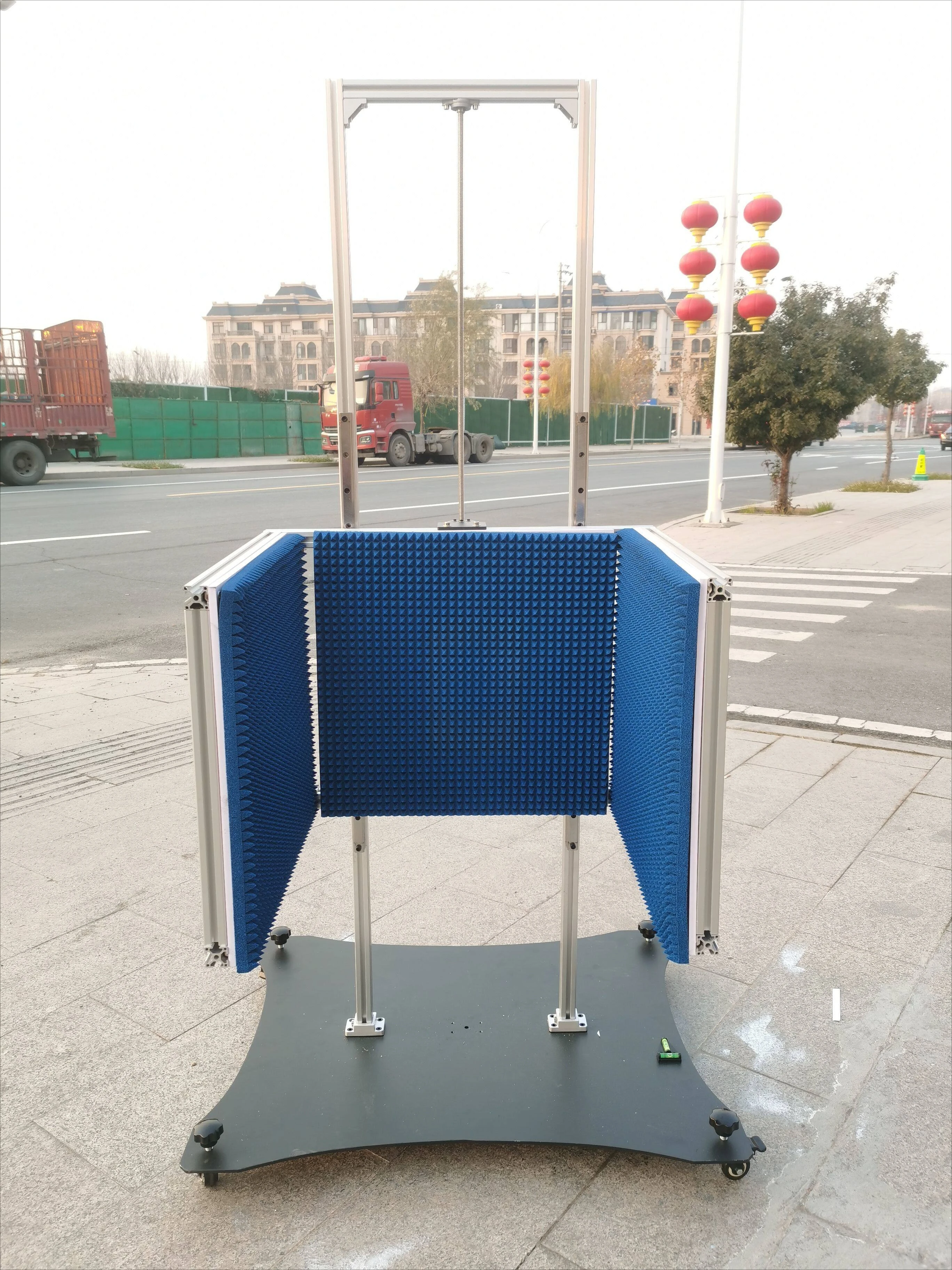 Three-sided Absorbing Cotton Corner Reflector Calibration Tool with Slide Rail Can Be Moved Up and Down for Testing Calibration