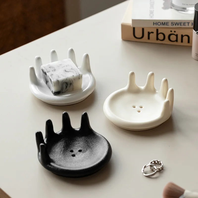 

Nordic Ins cute Palm-shaped Ceramic Soap Box Ornaments Hotel Homestay Home Soap Dish Soap Holder Crafts Bathroom Accessories