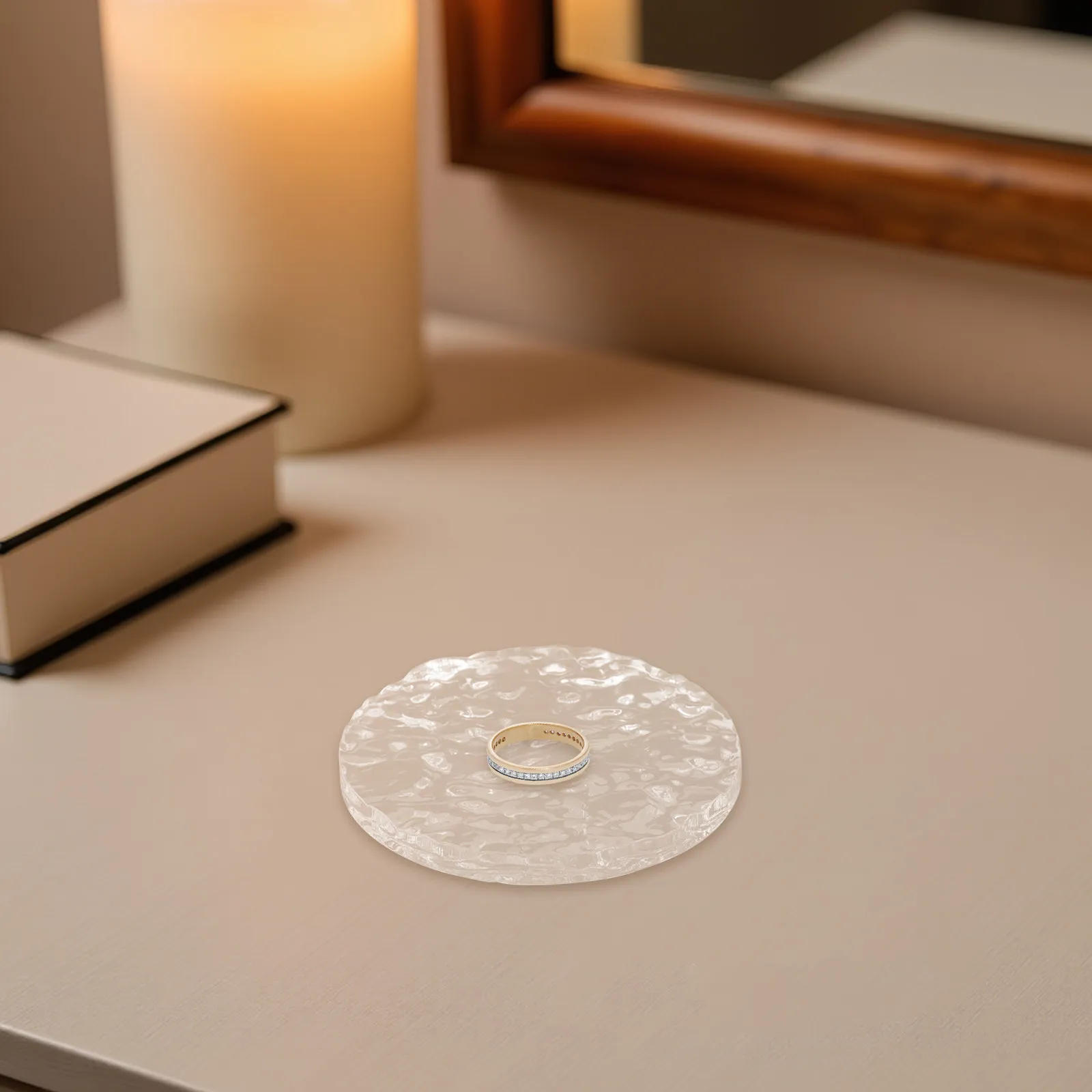 

Набор из 2 акриловых подносов для украшений: прозрачные круглые текстурированные органайзеры для серег и ожерелий, декоративные подносы для туалетного столика