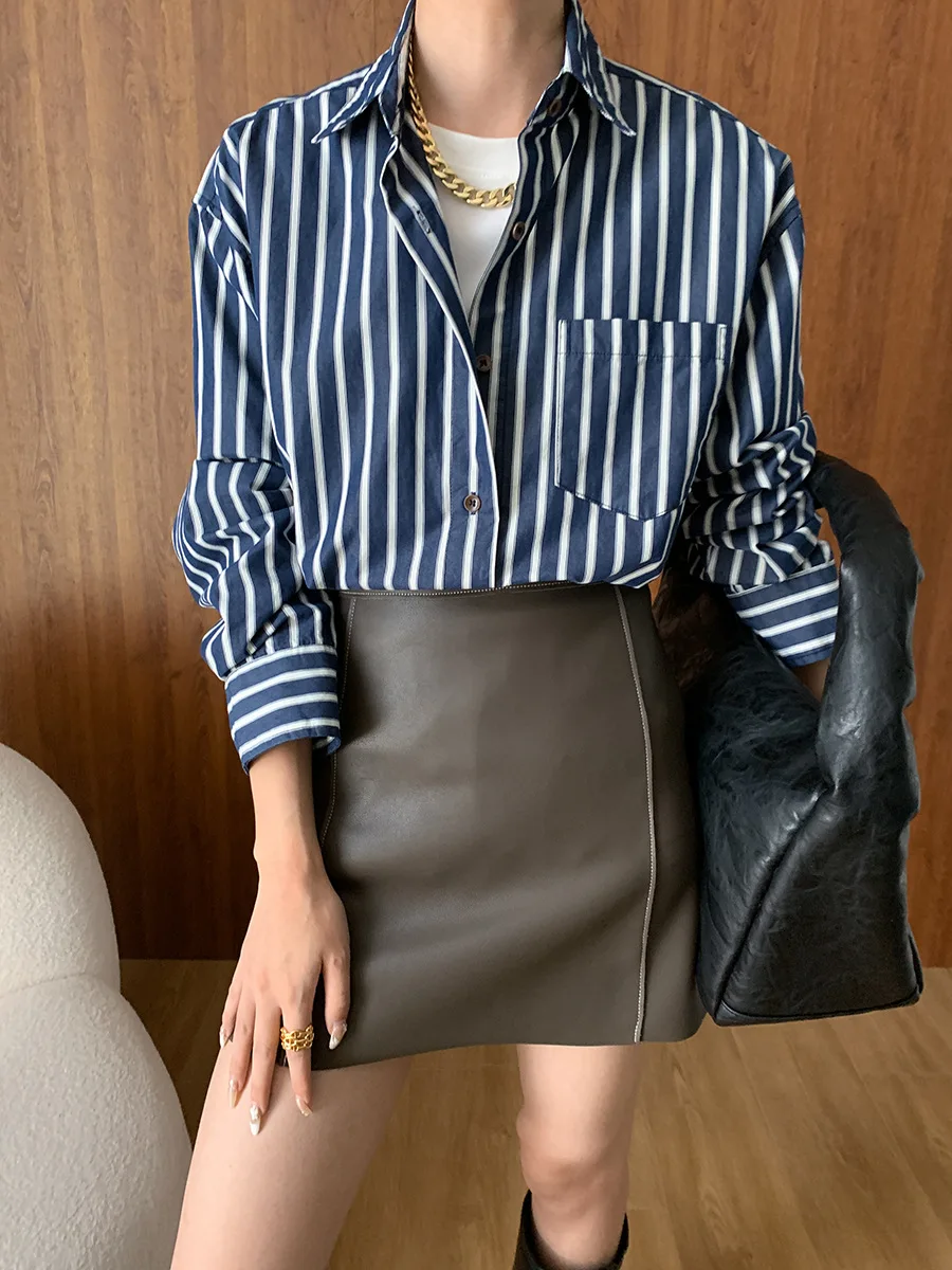 Spring and summer women\'s casual striped lapel long sleeved pocket decoration loose shirt